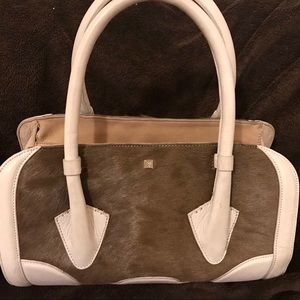 Pour La Victoire Leather handbag
